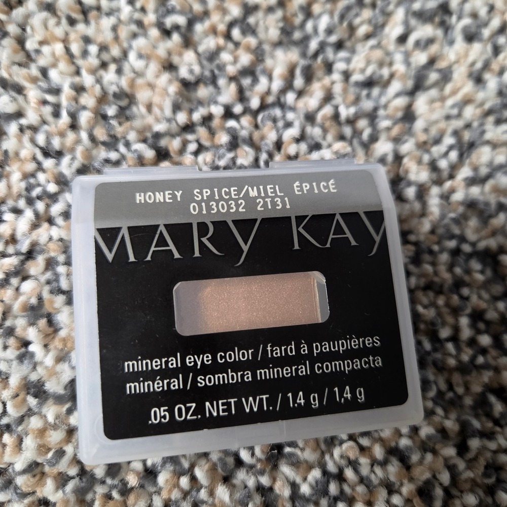 Mary Kay Mineral Eye Color Honey Spice 013032 Shimmer Eyeshadow 0.05 oz 1.4g